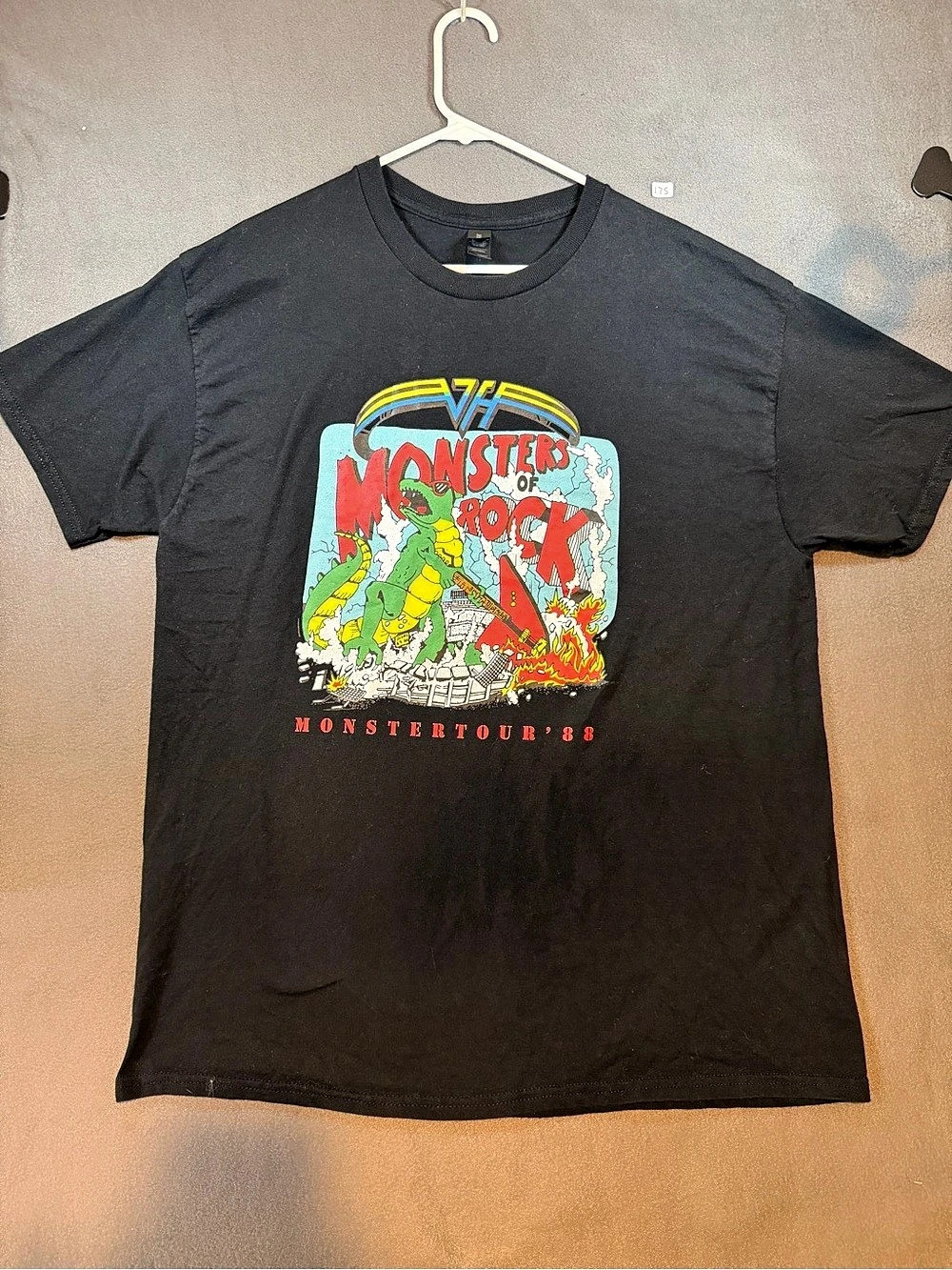 Gildan Monsters of Rock Monster Tour '88 Graphic T-Shirt Tee Black XL